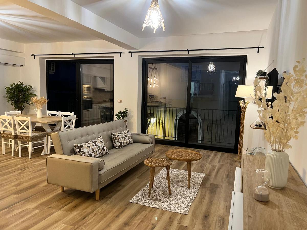 Al Vicolo Stretto Appartement Brancaleone Marina Buitenkant foto