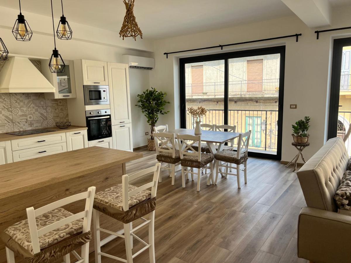 Al Vicolo Stretto Appartement Brancaleone Marina Buitenkant foto